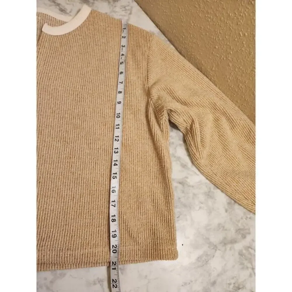 American Eagle Outfitters Women's‎ Tan Long Sleeve Split Neck Sweater Size XL